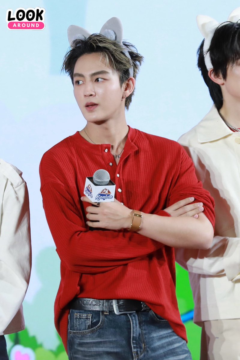 LookARound tweet media