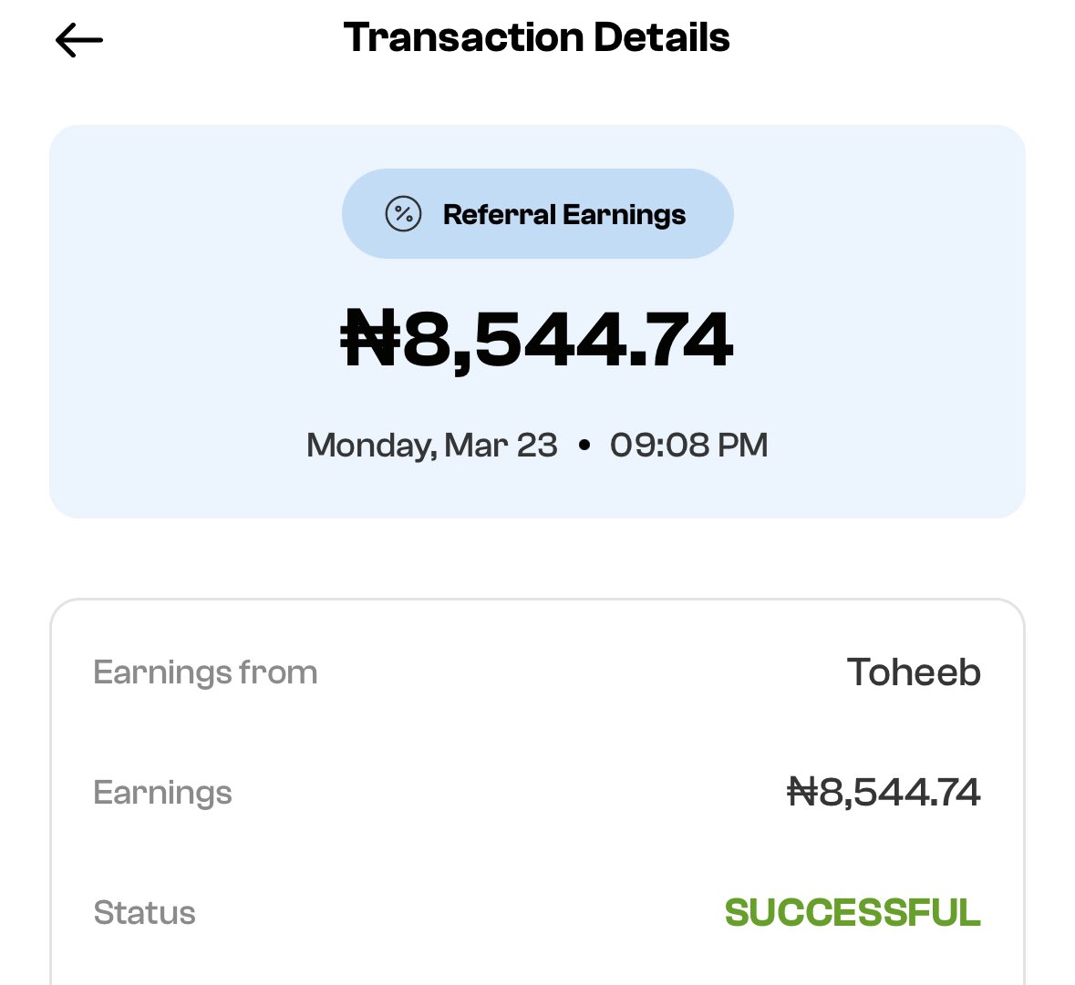 Miss.ayo.artss tweet media