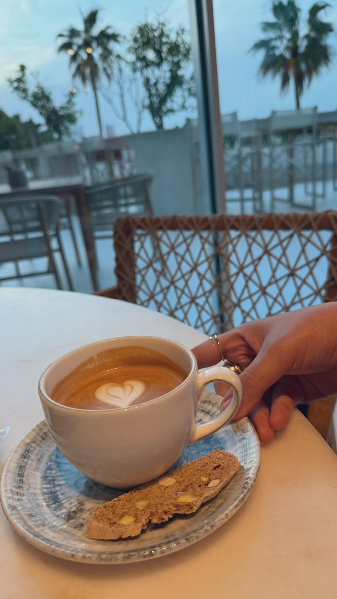 JUST sarah.. tweet media