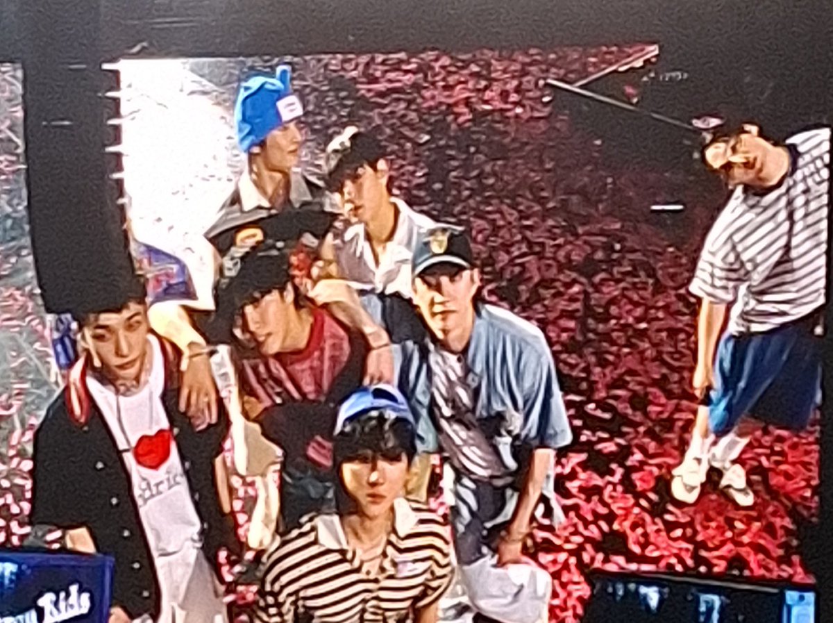 nella 🌹 tweet media