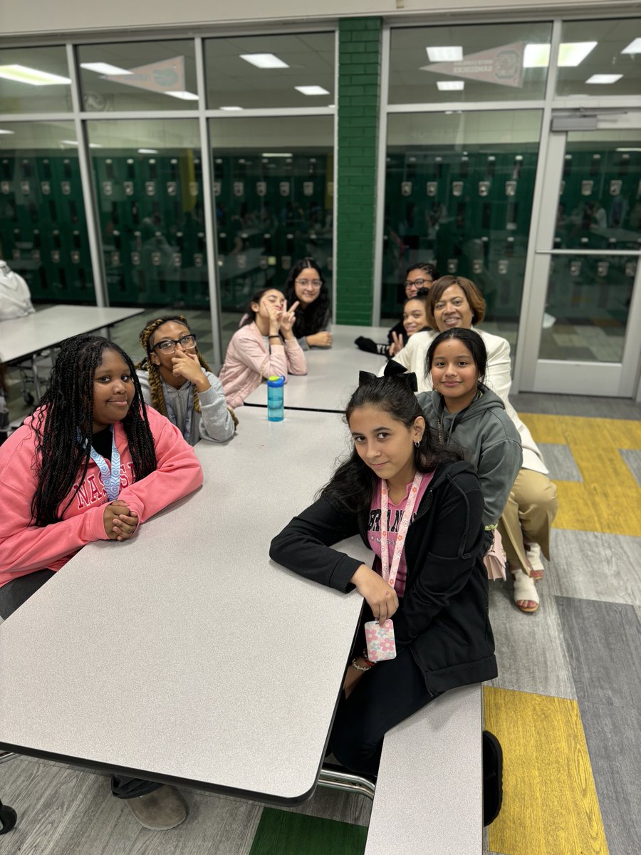 Mills Middle School tweet media