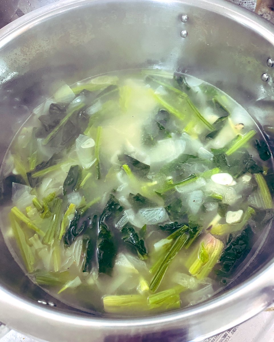 にんにくスープ作った
手がにんにく臭くなった🧄