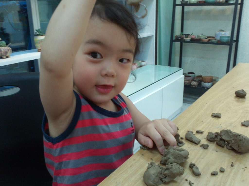 Hearts2Hearts NEWS tweet media