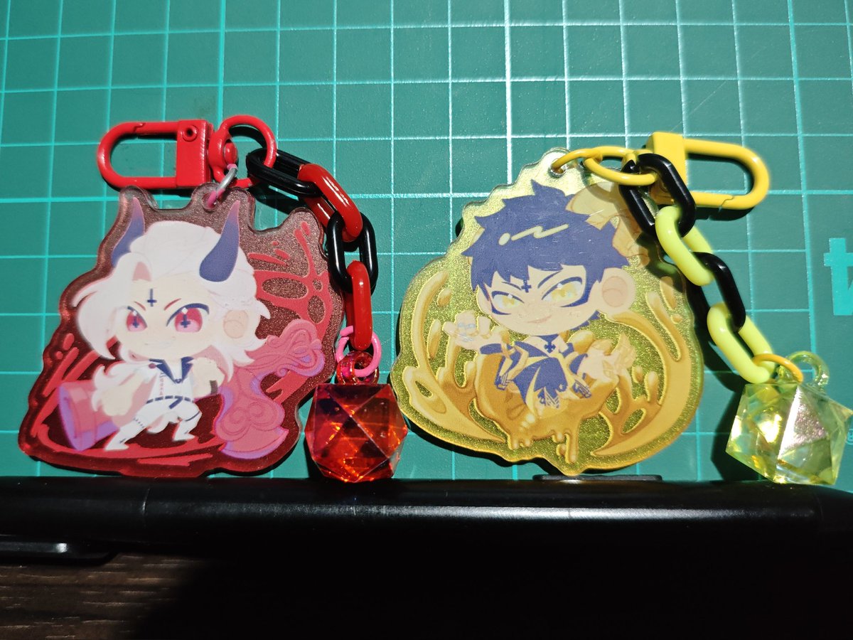 Voracious Aves | Cmpr 6 tweet media