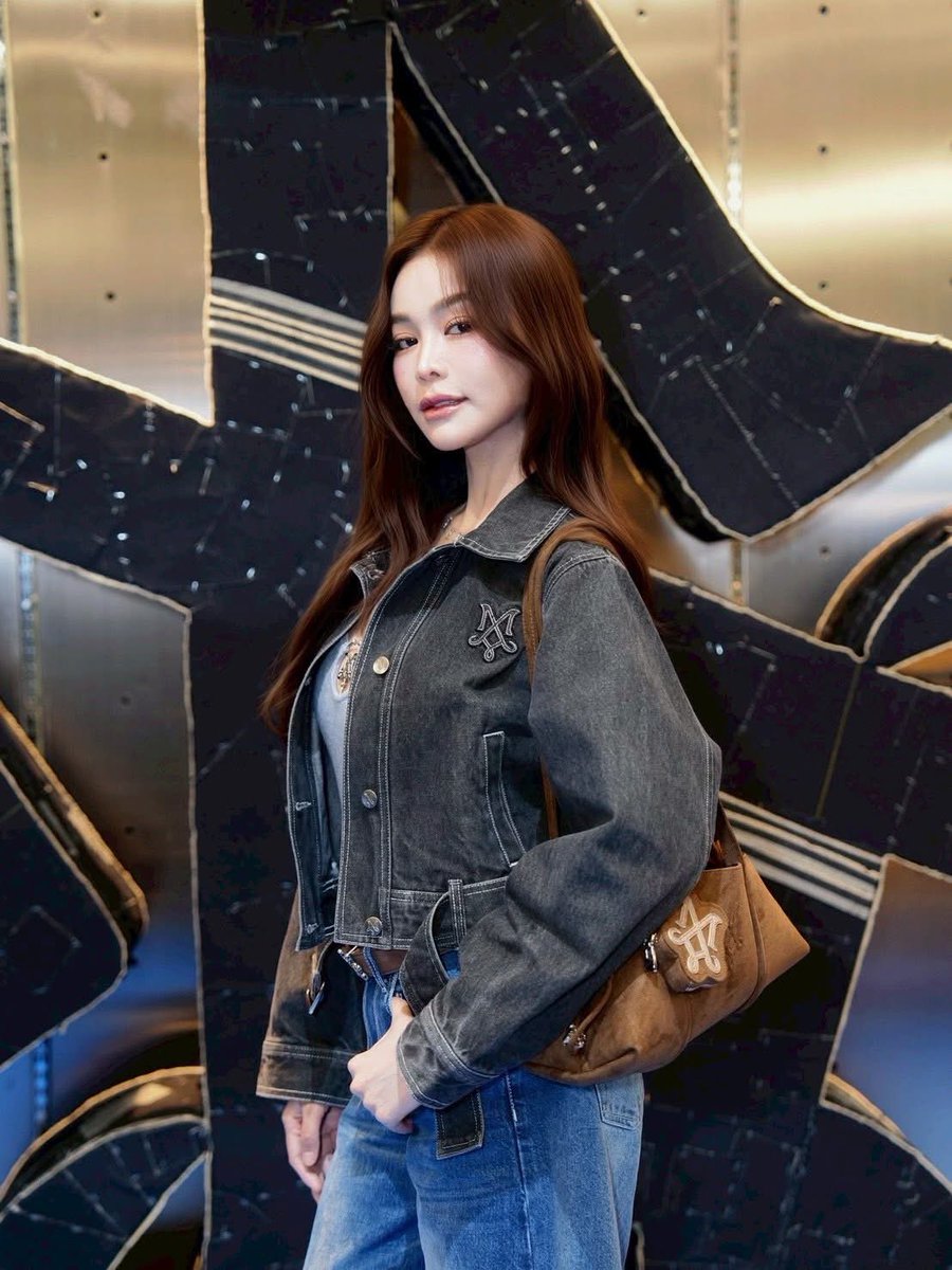 บีวายย🐠 tweet media