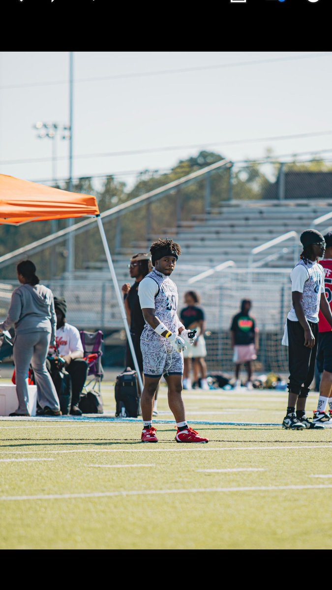 359_jay's tweet photo. 7v7 over next stop spring ball at the Lue coming for it all this year 💯 @Luella_FB https://t.co/lROYBU9DWz