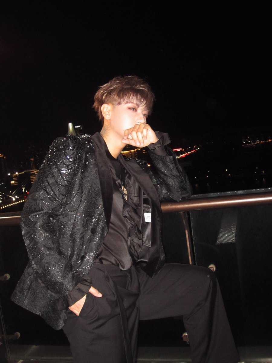 意志強固 tweet media