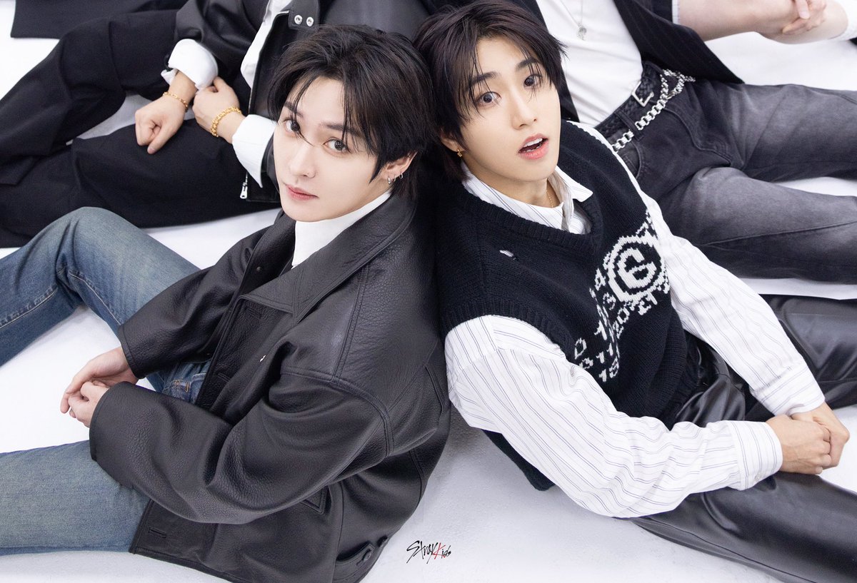 tori 🫐 tweet media