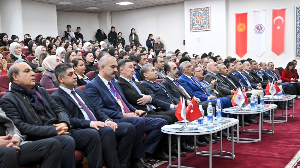 Türk Tarih Kurumu tweet media