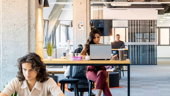 CDWGWAGov's tweet image. AI in the Modern Workplace: Excitement Is High, but Execution Is Everything Sean McLellan #GAP #AI #Expectations #Data #CDW #Readiness #Governance #Integration #Outcomes #ModernWorkplace #Technology #BlockChain #Today dy.si/19HHiJ