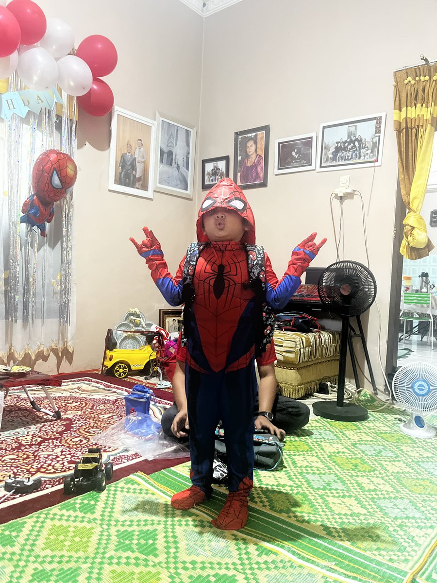 awenbelumtidur tweet media