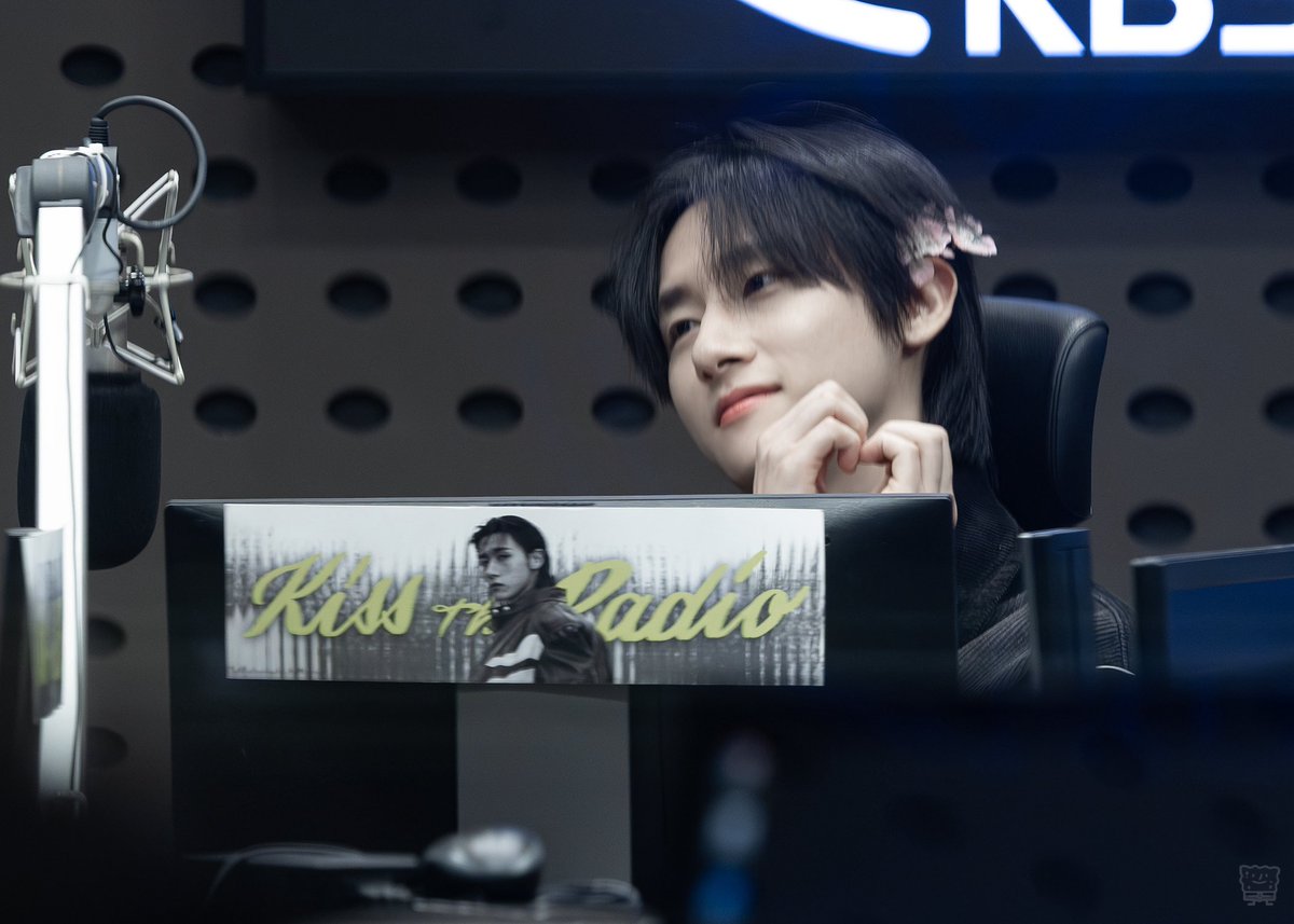 스폰지밥 tweet media