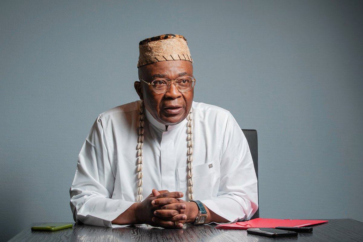 EsbiMedia tweet media