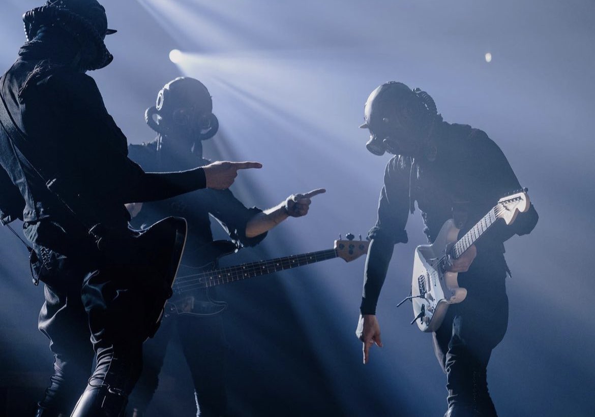 sulphur🧃 tweet media