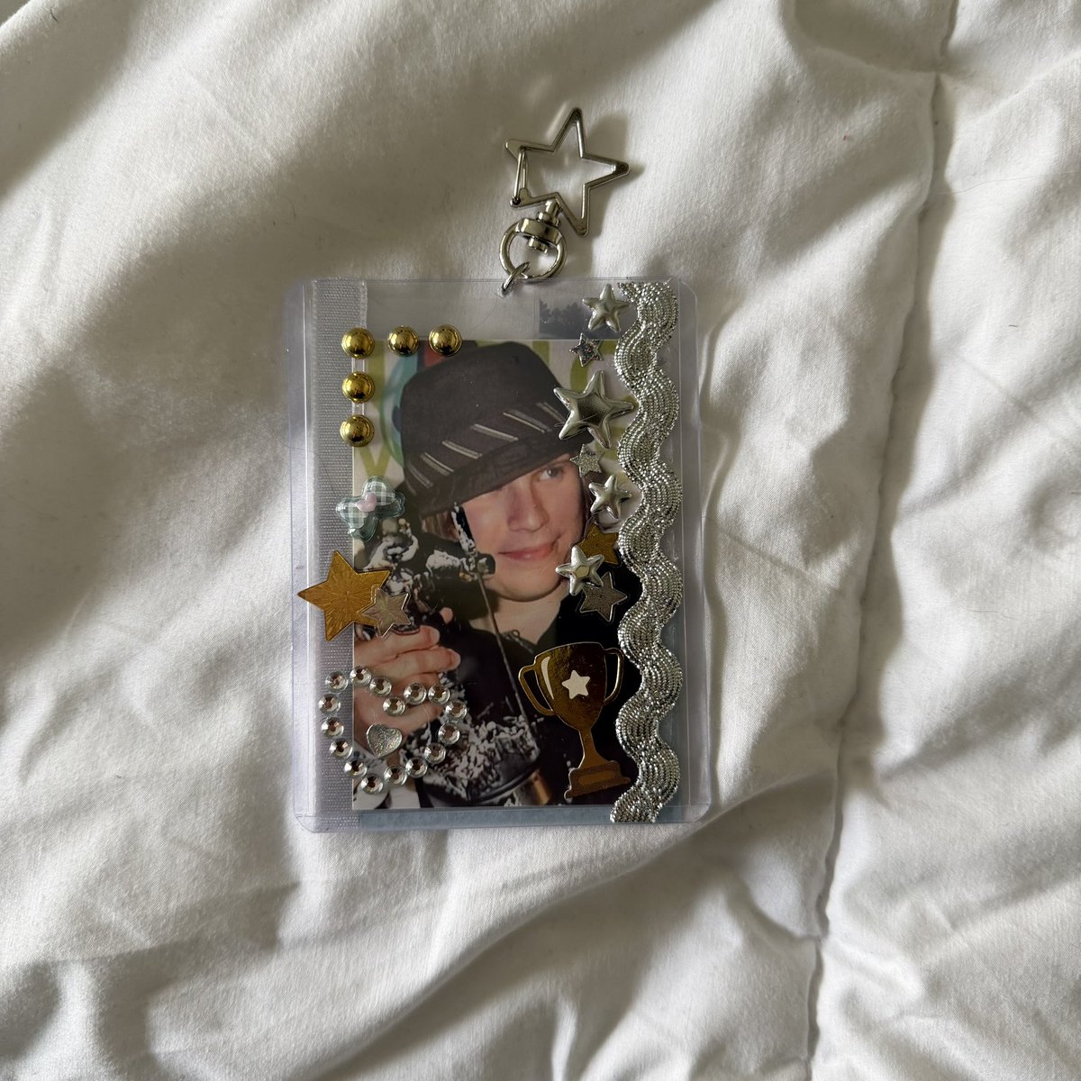 izzy ♡ aka 2008fobstan *✧･ﾟ:* tweet media