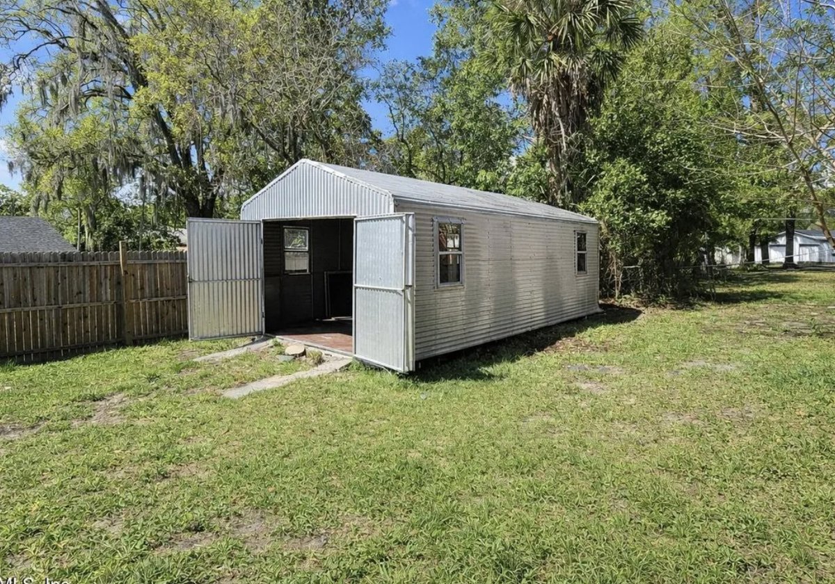 oldhouseunder50's tweet image. 1939 #Florida Property with Detached #Apartment – $75K.  
oldhousesunder100k.com/value-add-1939…