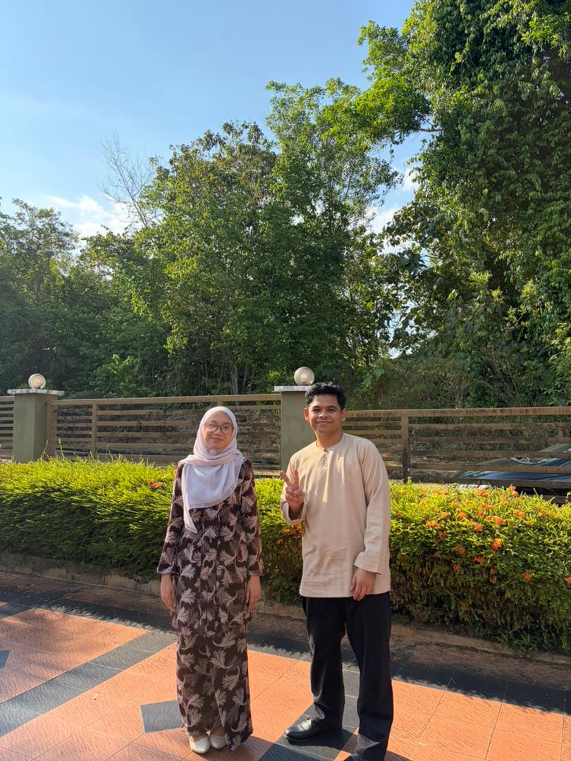 Meerrroooolllll's tweet photo. My beautiful girlfriend🤍😍 https://t.co/H3meIn8ALE