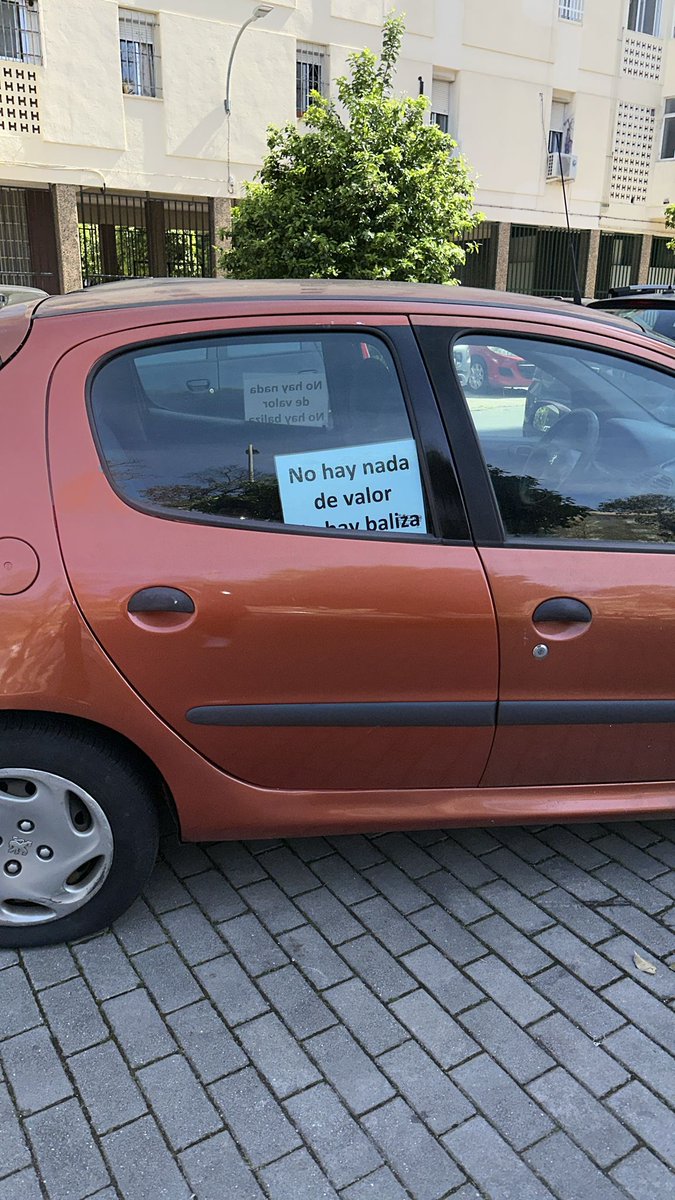 Andrespp1110's tweet photo. @jlsanzalcalde @Endesa Alcalde preste especial atención a los robos ocurridos en los coches en el Polígono San Pablo, recientemente están incrementando! Refuerce la vigilancia en la zona! https://t.co/vR1UnJGsQe