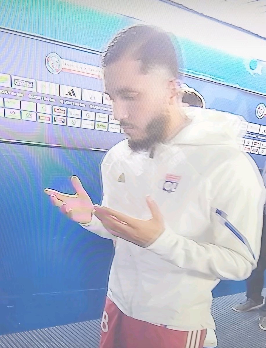 عزالدين tweet media