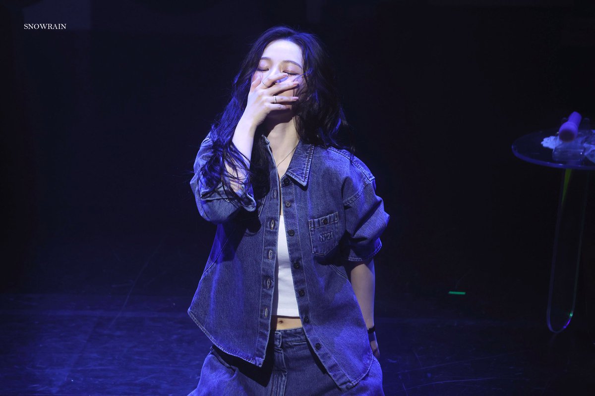 snowrain_ae's tweet photo. 260324 KARINA
B-DAY PARTY MEMORY BOX 💙

행복했어🩵

#aespa #에스파 
#Karina #카리나 https://t.co/nQQoD6PBYp