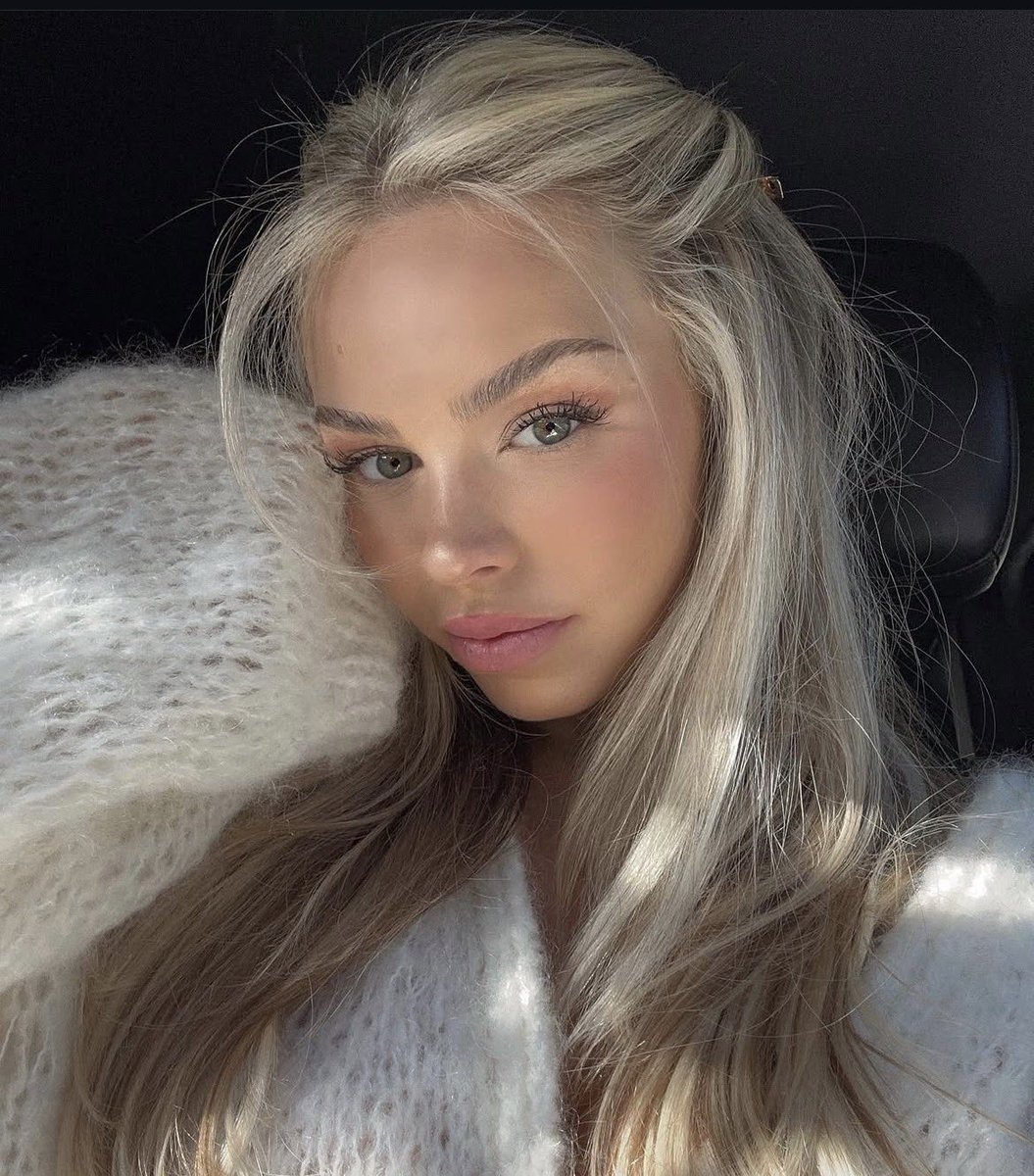 •ꜰᴀʏᴇ | ᴘᴀʀᴏᴅʏ | tweet media