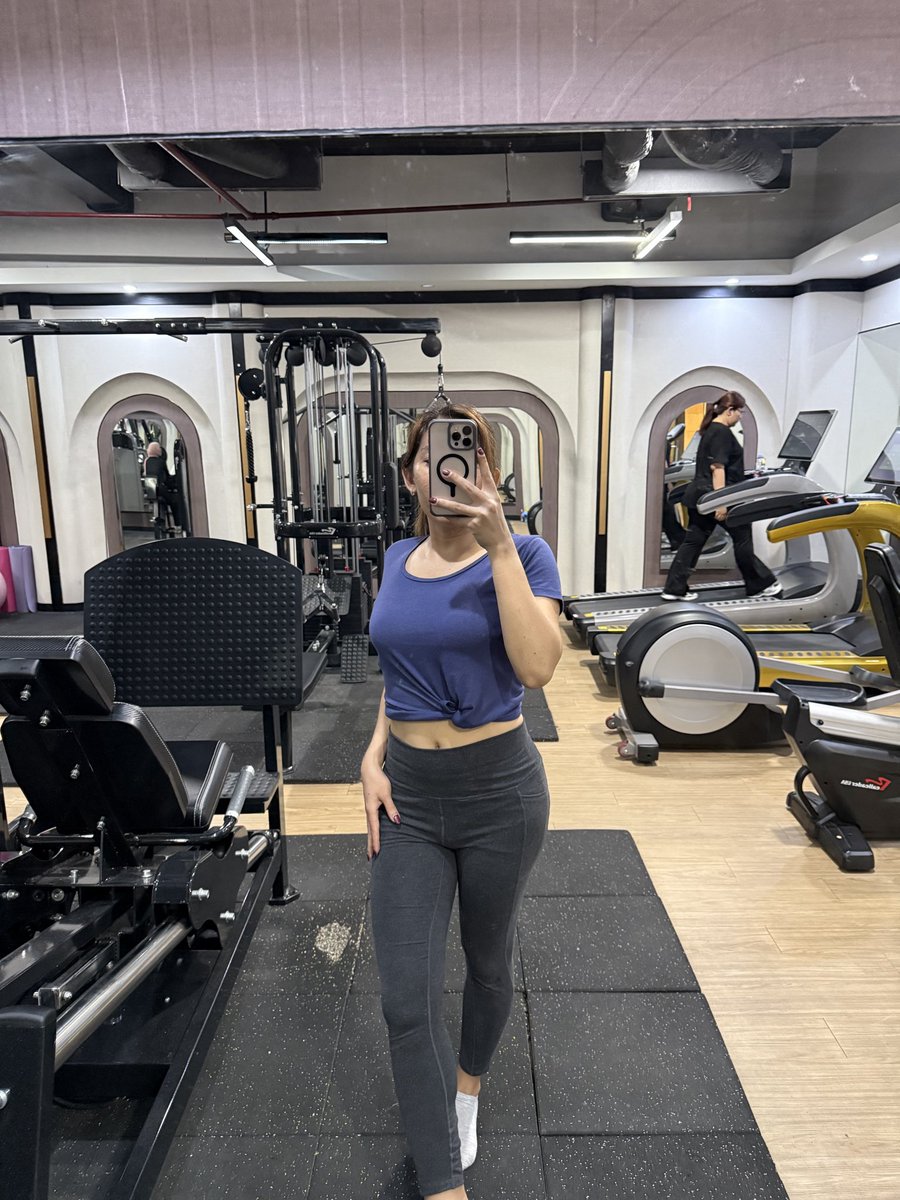 Shemale Jakarta Dewi tweet media