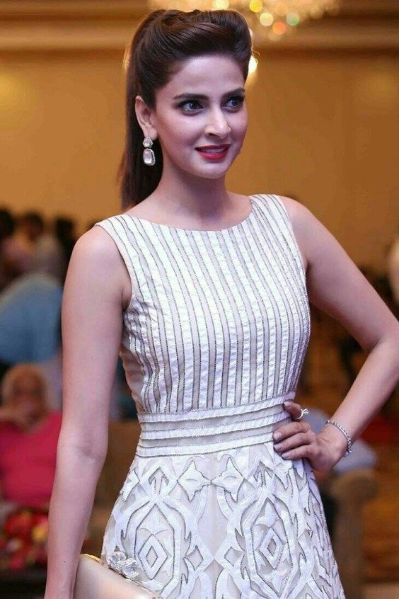 EmpireBollywood's tweet photo. DDC Asia Tour III 
Sponsored by @diva_league

Bracket 1️⃣
Quarter Final 2️⃣

Belle Mariano   
@CelebDevoted

🆚

Saba Qamar 
@JackDaniel8804

#DDCAsiaTourIII https://t.co/U5WzQpfM1c