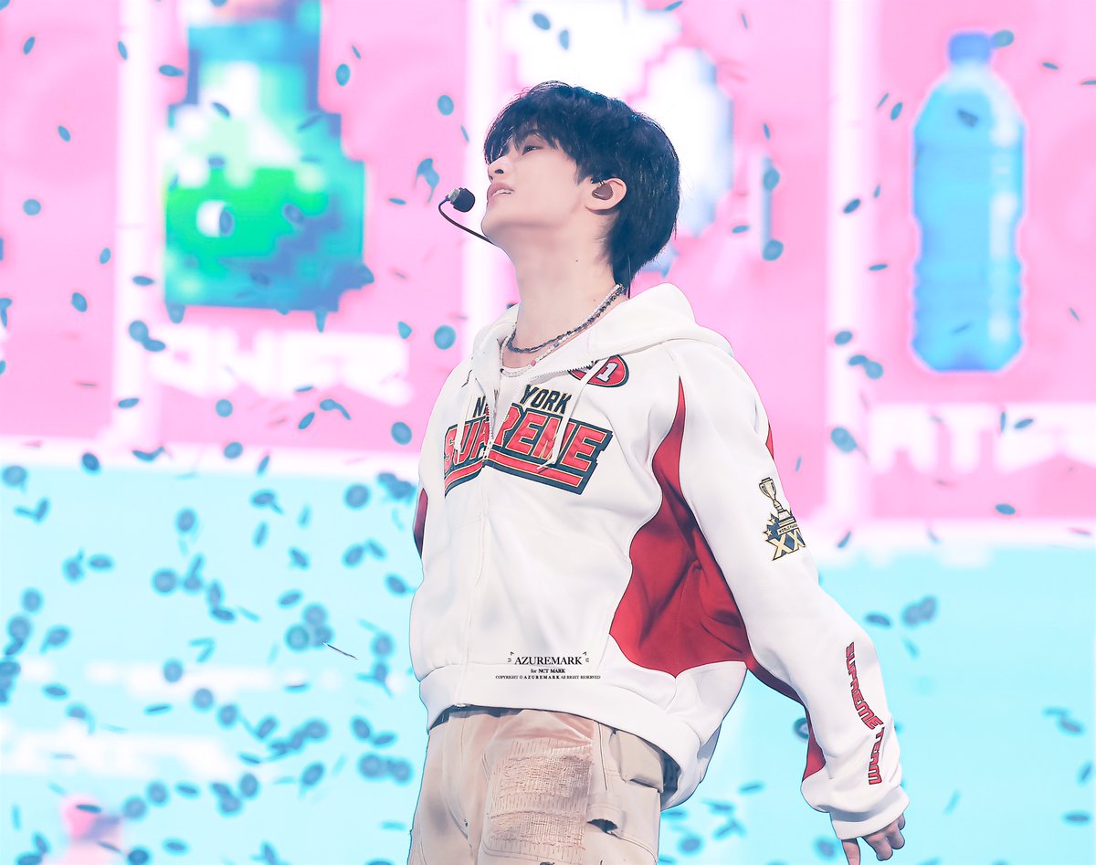 AZUREMARK tweet media