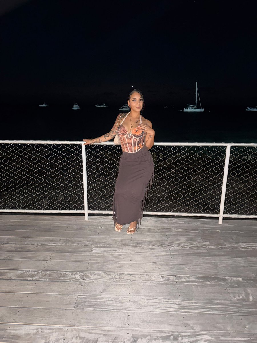 nayaxnicole's tweet photo. ❤️ https://t.co/bbDCeENepc