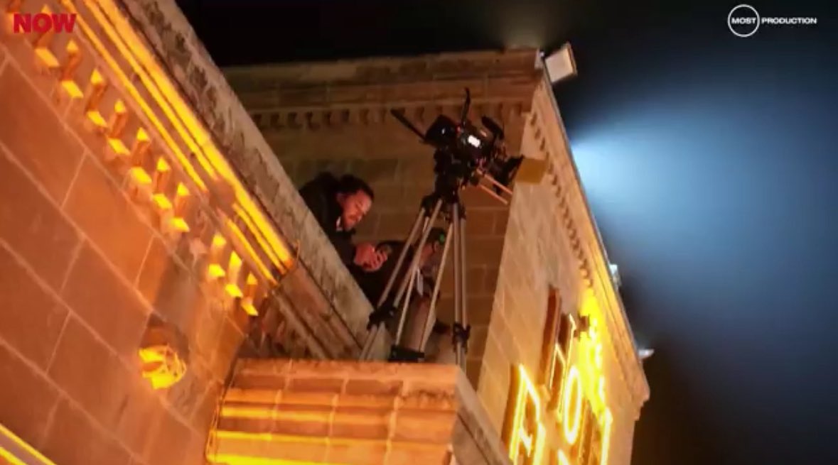 nur 💫 tweet media