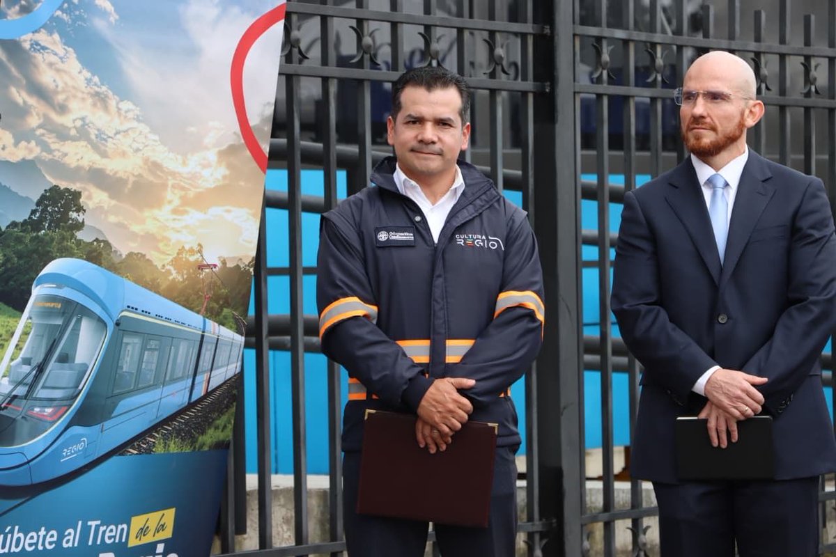 efrcundinamarca's tweet photo. Desde #RegioLab, junto a la @ansvcol, socializamos el Memorando de Entendimiento para la seguridad ferroviaria en el territorio con los municipios del área de influencia de #RegioTramDeOccidente: @AlFacatativa, @AlcaldiaMadrid, @AlcMosquera y @AlcaldiaFunza. https://t.co/Y9DWny3gZN