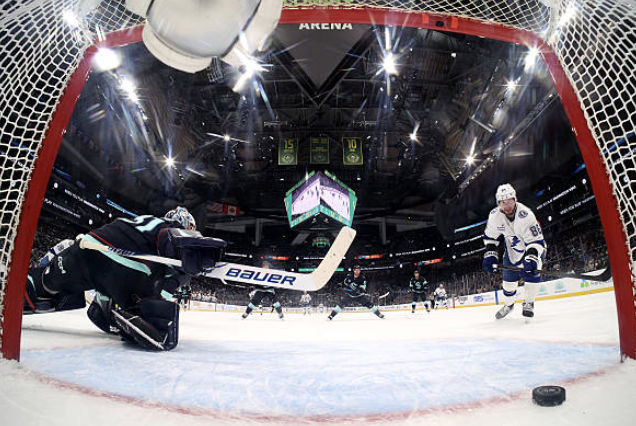 Greg Wyshynski tweet media