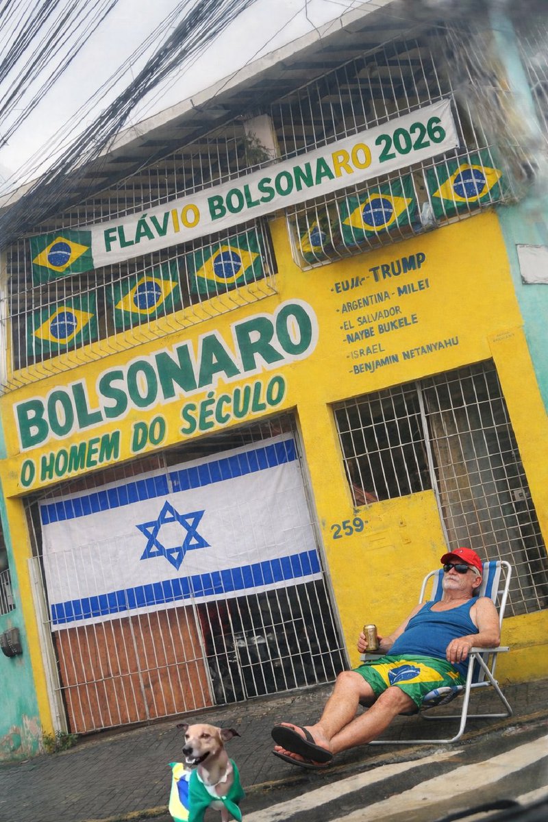 ✞Vηєησ tweet media