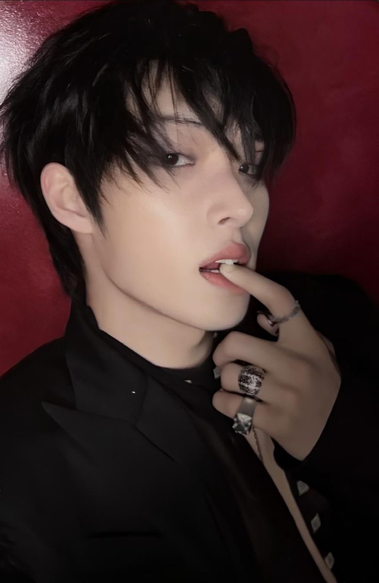 𝚠𝚘𝚕𝚏𝚒𝚎 🎀 tweet media