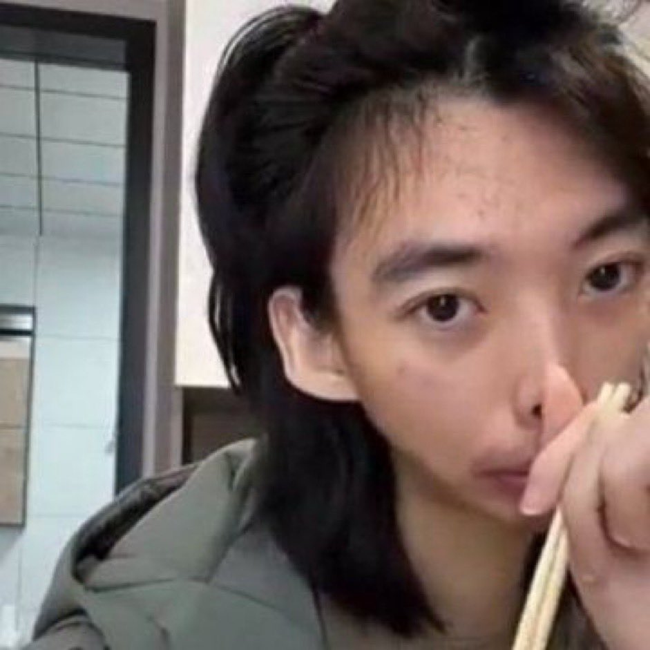 Beeh🐝 tweet media