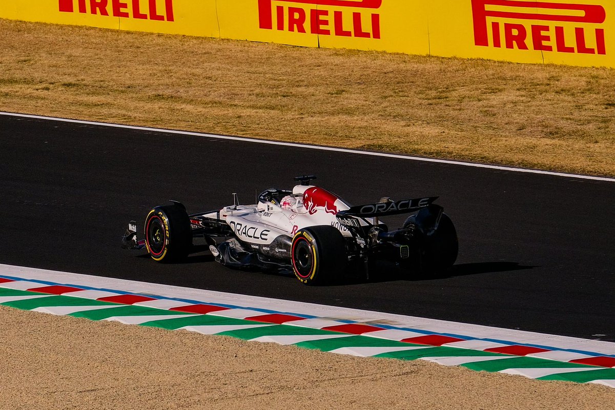 gotyapunchy_'s tweet photo. Some Suzuka whitebull I took last year🙂 https://t.co/3qsTIJ6W6j