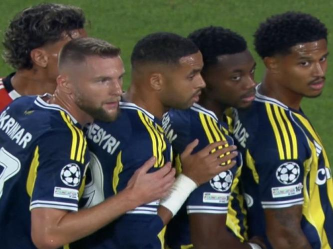 No Context Htalks tweet media