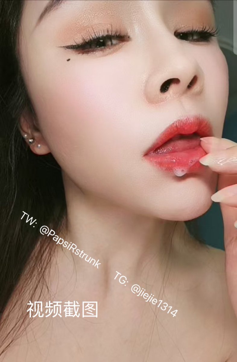 PapsiRstrunk's tweet photo. #调教贱狗 #女王s #踩踏羞辱 #裸聊 #1v1 #高潮喷 #少妇诱惑 #御姐s #盯射脸 #SM #足交 https://t.co/OOmb3nhLPy