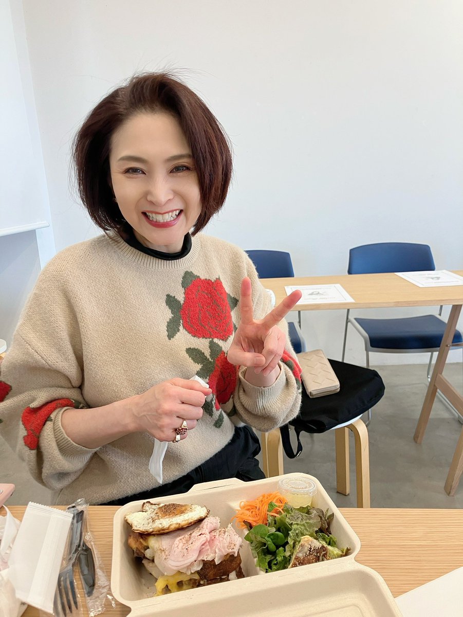 sakurano_karen's tweet photo. 神楽坂でのトリプルKイベント、ご参加いただいた皆様ありがとうございました✨
自分のトリセツ作成イベントもお茶会も、絶えず笑い声にあふれる楽しい時間になりました！
イベントのご感想やルノルマントリセツの発見など、ぜひ聞かせてくださいね🥰
#ルノルマントリセツ https://t.co/OkGJiLaeHS