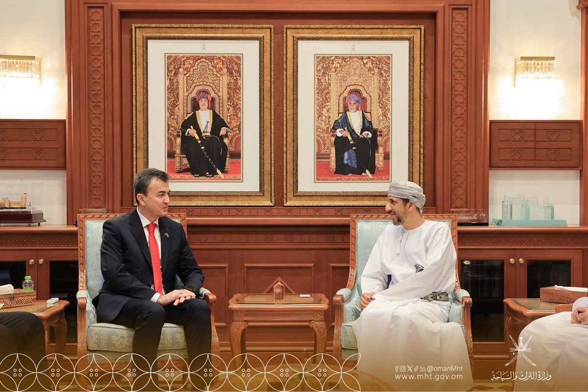 OmanMHT's tweet photo. التقى معالي السيد وزير التراث والسياحة بسفير روسيا الاتحادية المعتمد لدى سلطنة عمان، وجرت خلال اللقاء مناقشة أوجه التعاون القائم وبحث سبل تعزيزه وتطويره.
كما التقى معاليه بسفير جمهورية 
أوزبكستان المعتمد لدى سلطنة عمان، وجرى خلال اللقاء بحث مجالات التعاون المشترك في مجالي التراث والسياحة وسبل تنميتها بما يسهم في دعم وتنمية القطاعين.
#تراث_وسياحة