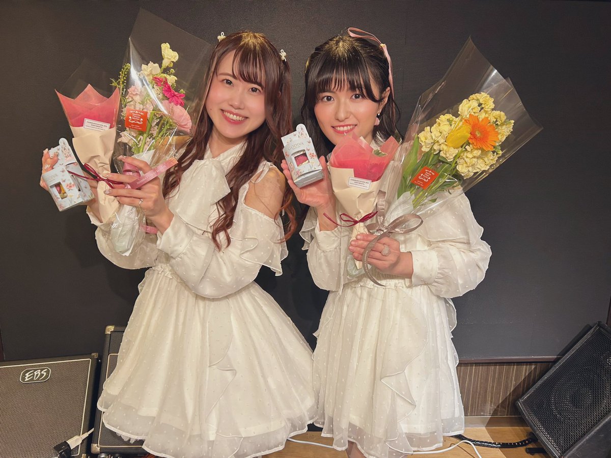 connectia25725's tweet photo. Connectia(こねくてぃあ)🎀
3月22日お披露目させて頂きました✨

初めてのライブでドキドキでしたが
あたたかく見守ってくださり
一緒に盛り上げてくださった
皆様のおかげで楽しい
デビューライブになりました🥹💖

来てくださった皆様✨
応援して下さった皆様✨
ありがとうございました！！！ https://t.co/FTf2azzu9j
