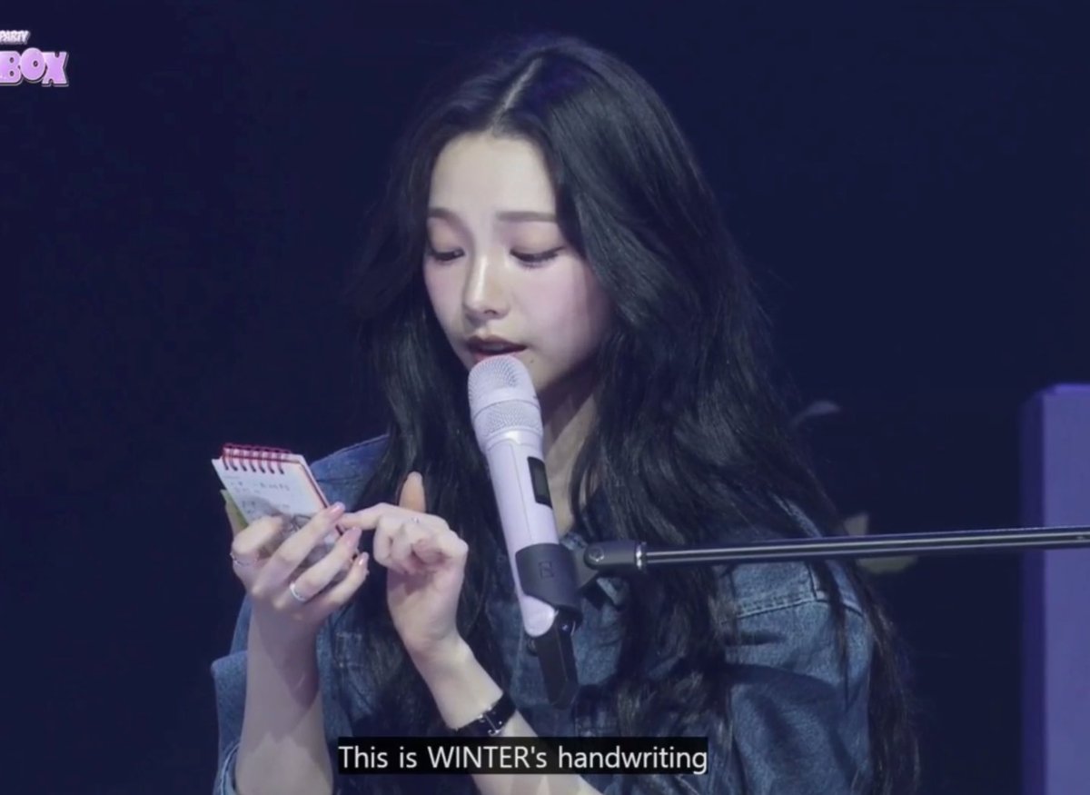 radred0's tweet image. Winter wrote in trainee Karina’s personal note??????? They really grew up together awwww

KARINA MEMORY BOX

#KARINA_BDAY_PARTY