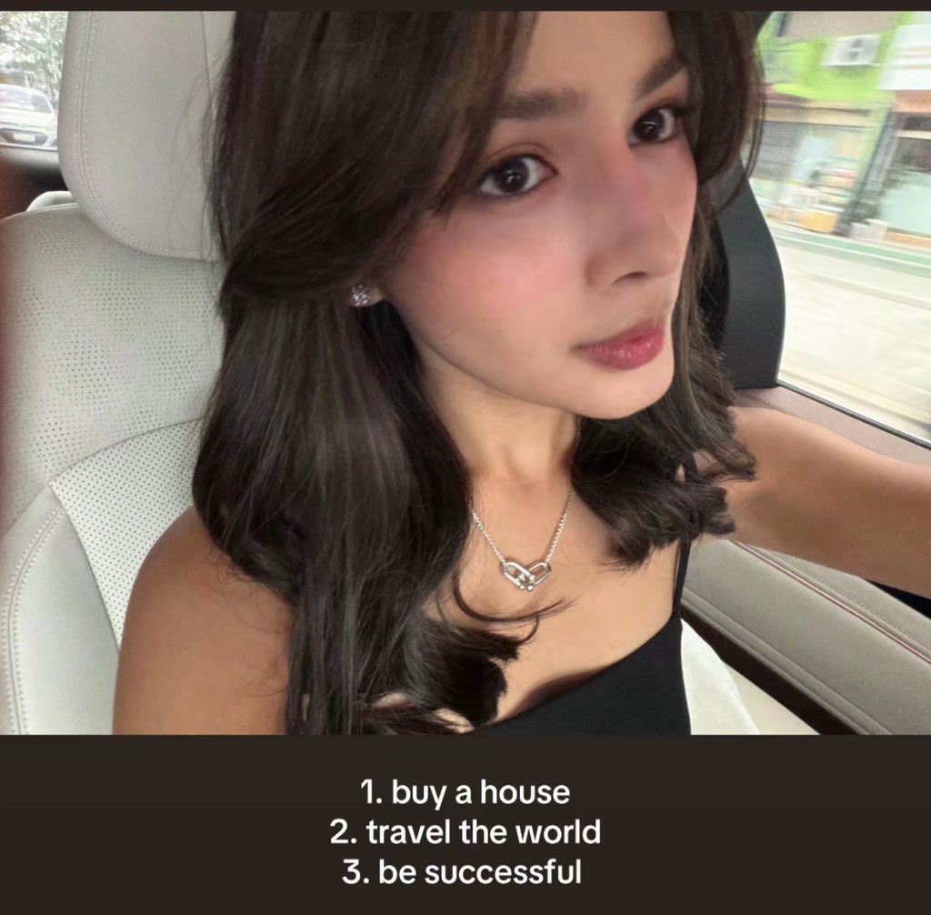 Karen_👻🌎✨ tweet media