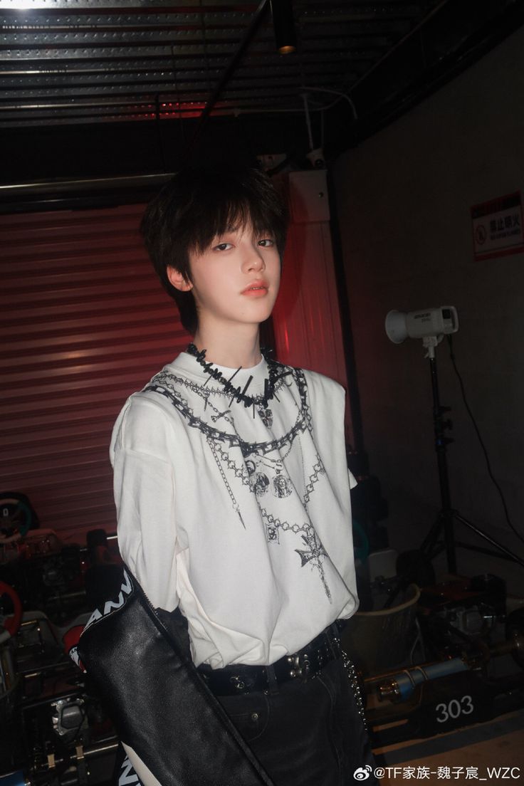 Meganovea's tweet photo. @TFENT_OFFICIAL FAIR FIGHT FOR TF FAMILY 4TH GEN DEBUT 
#魏子宸 #WeiZichen #WeiZiChen_魏子宸  #tf家族练习生 #TFFAMILY https://t.co/DgbgEPzC6d