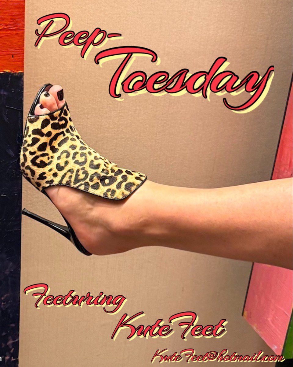 TopToes (he/him): podcaster, foot lover, nylon fan tweet media