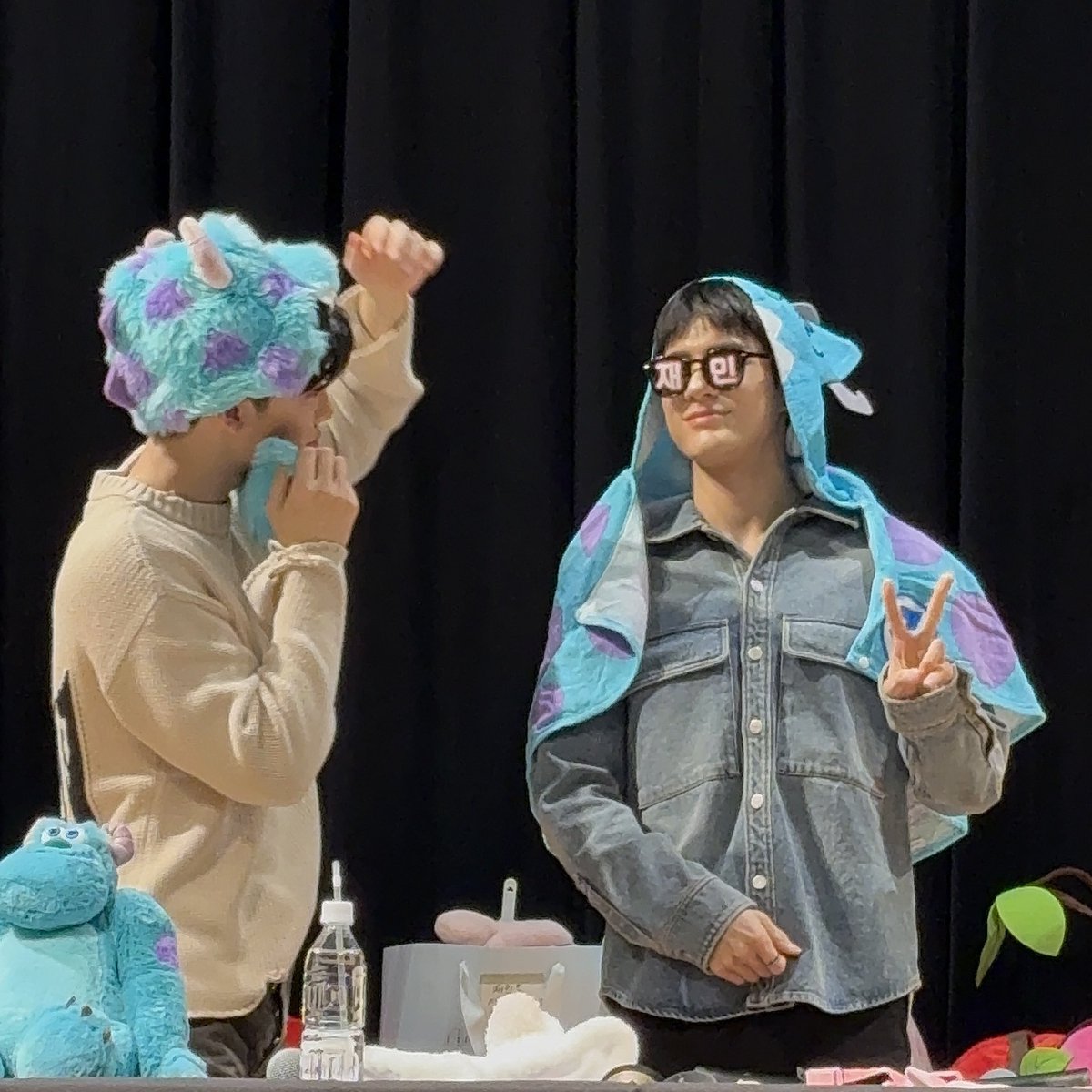 𝘮𝘢𝘳𝘪𝘮𝘰 tweet media