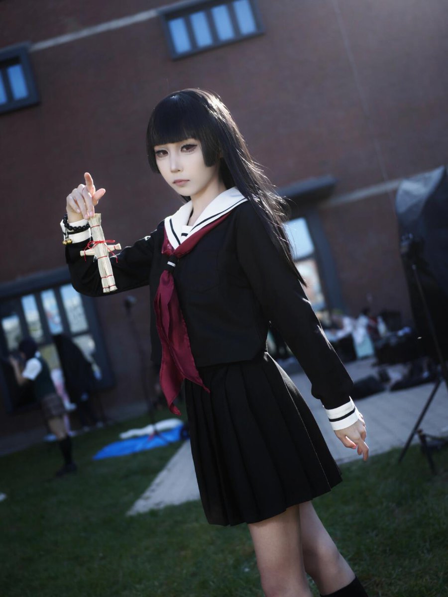 vicky kirar tweet media