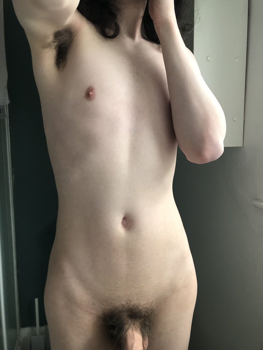 FaintFreya's tweet photo. Short little break from posts, but back again for a Tummy Tuesday!! https://t.co/gVTgWJi9Ip