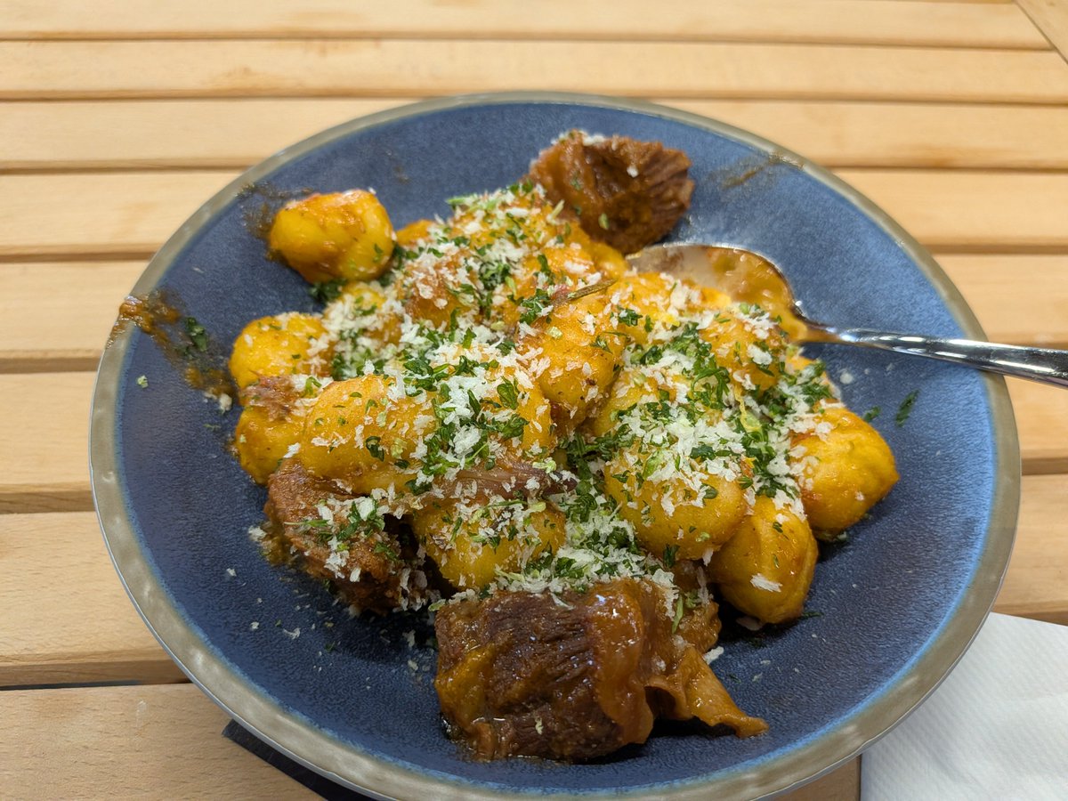 Toru Komatsu tweet media