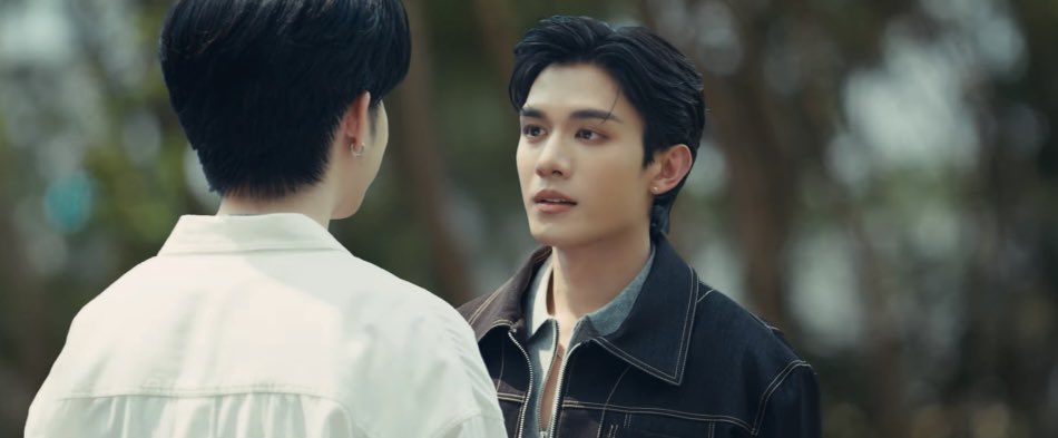 Greenyyi_ tweet media